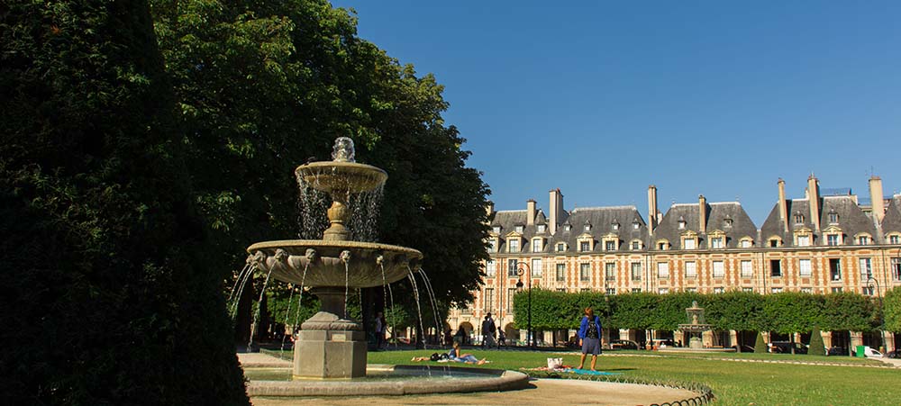 Jeu de piste team building dans le Marais, parcours insolite et ludique