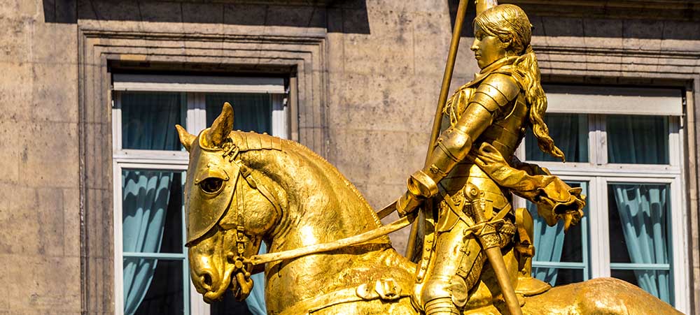 Joan of Arc statue in Paris near the Louvre museum: a surprising story
