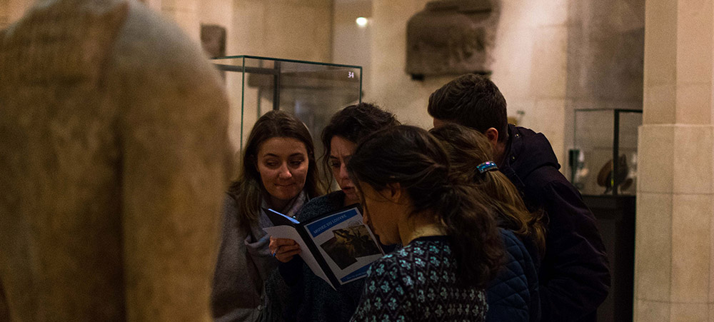 Treasure hunt at the Louvre: our cultural and playful team building