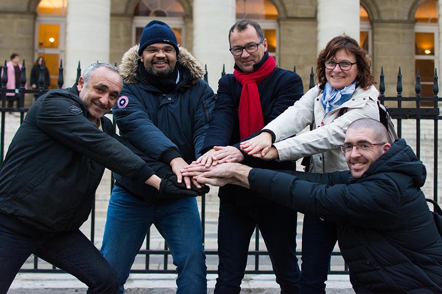 team building arc de triomphe 3