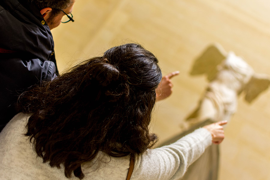 team building à Paris pour 20 personnes musée du Louvre