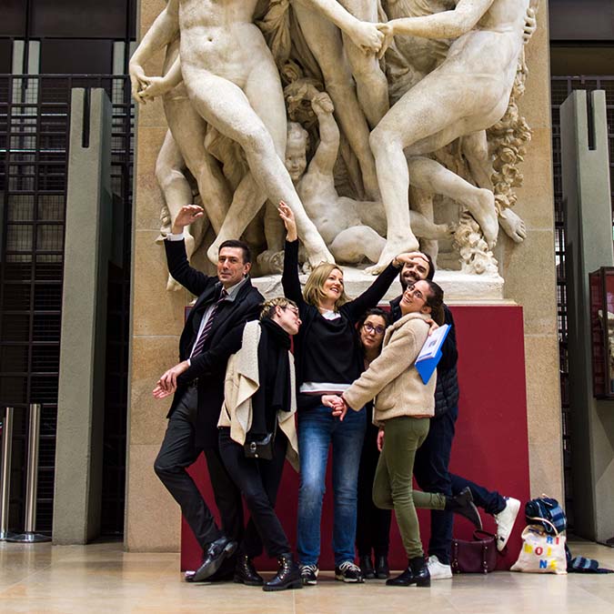 Team building at orsay museum artistic scavenger hunt
