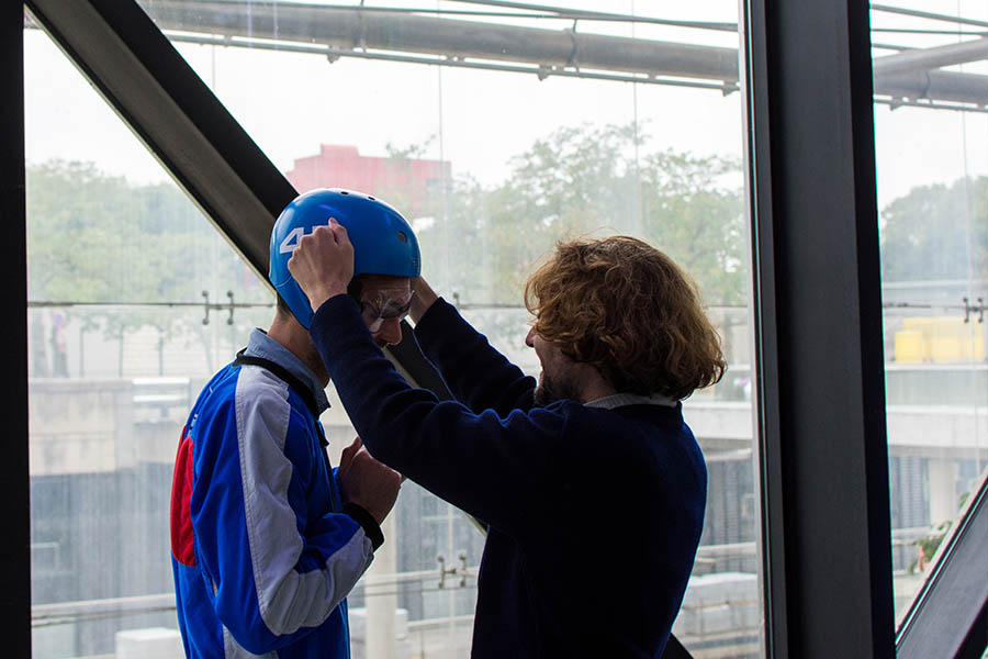 simulateur de saut en parachute Ifly