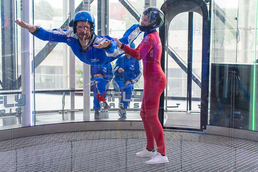 simulateur de saut en parachute Ifly