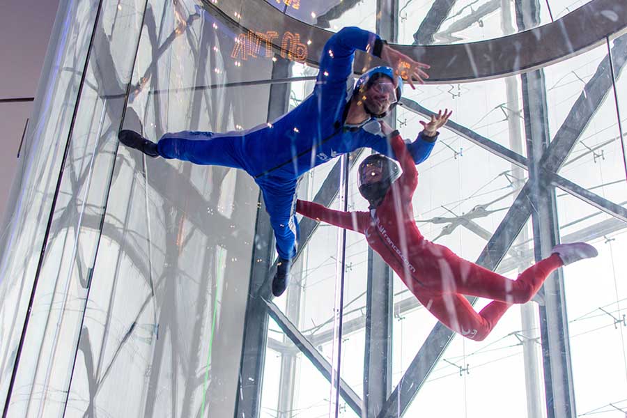 simulateur de saut en parachute Ifly