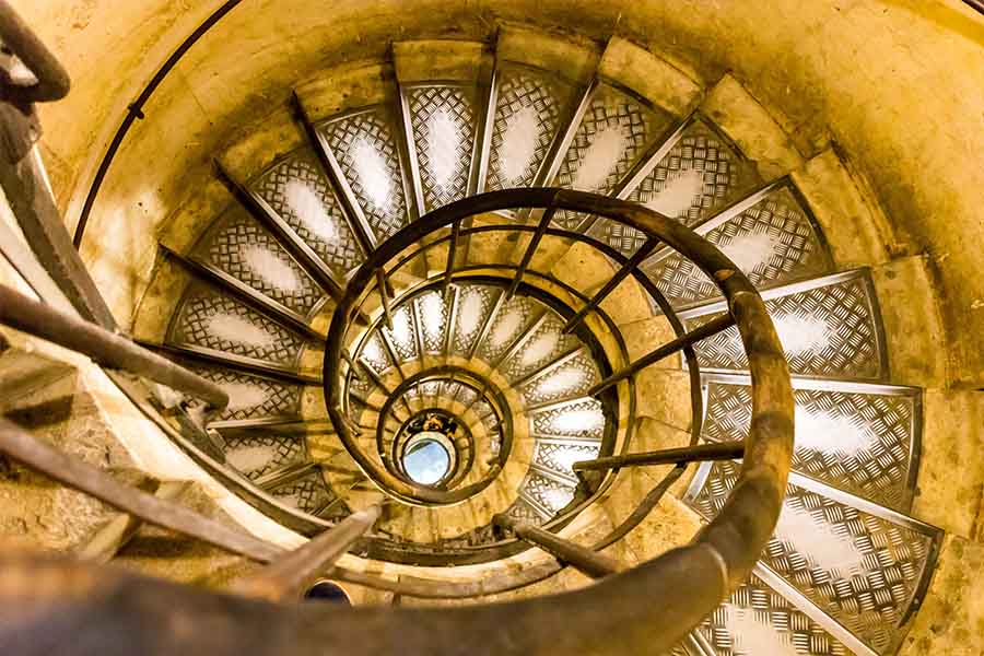 escalier de l'arc de triomphe