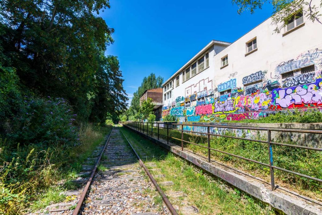 petite ceinture 15eme gare georges brassens