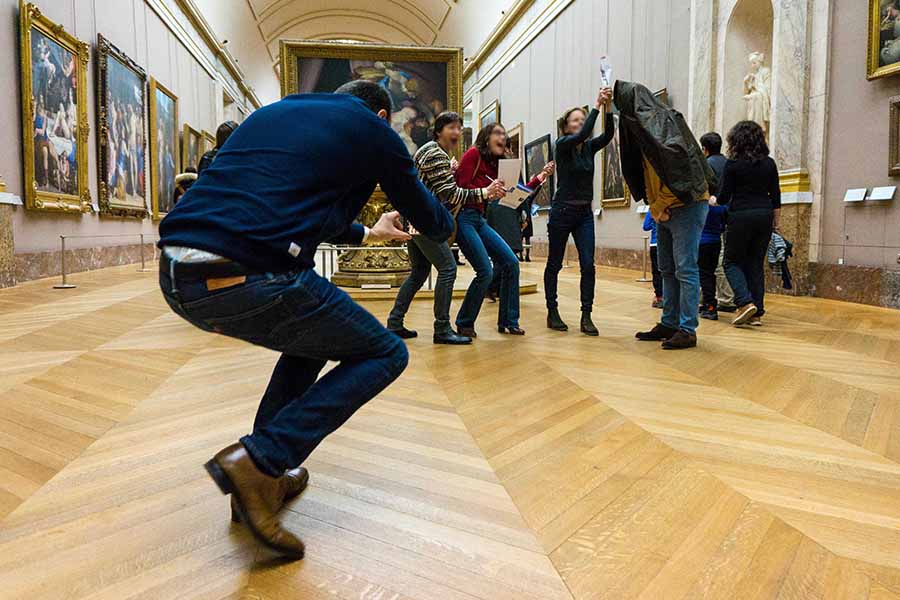 Louvre Treasure hunt for a coporate scavenger hunt
