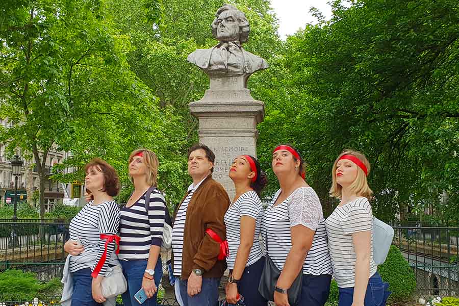 Professional treasure hunt in the Canal Saint Martin district