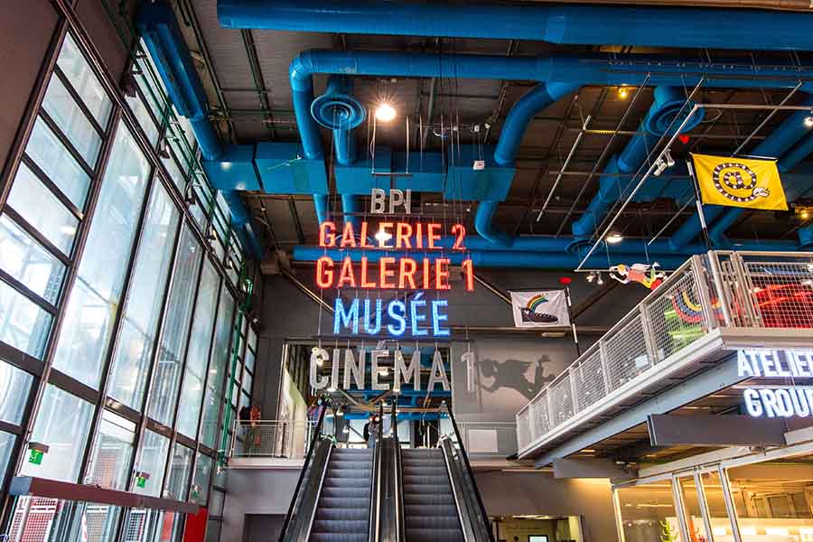 corporate treasure hunt in the centre pompidou