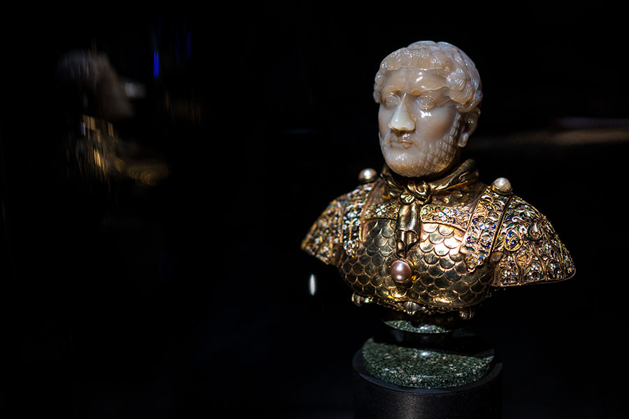 buste empereur hadrien collection al thani paris