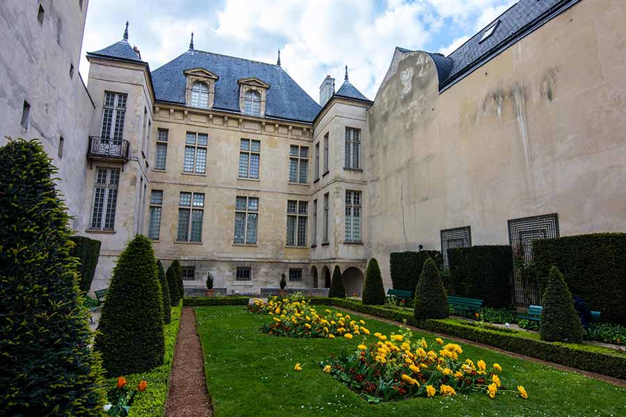 hotel donon garden cognac jay museum marais