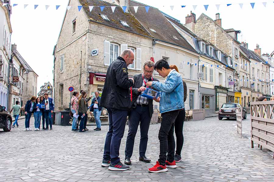 team building jeu de piste à senlis ville médiévale