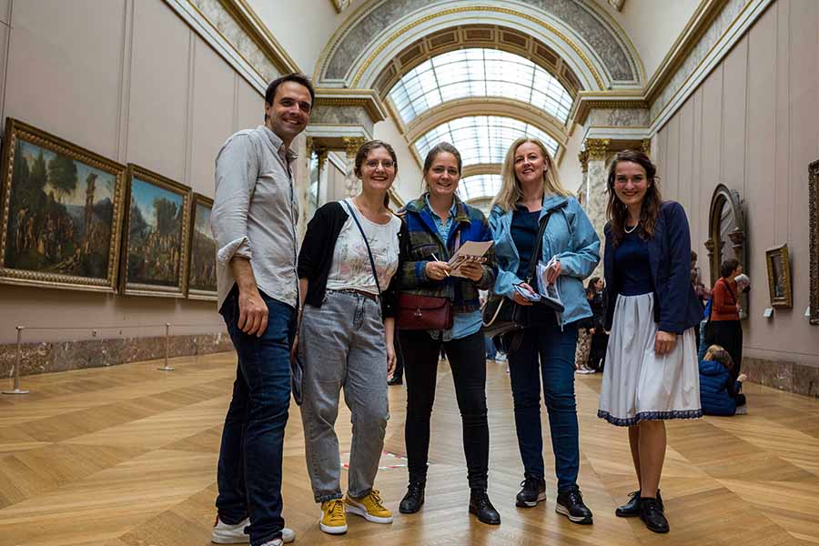 team building in the louvre in the grande gallerie
