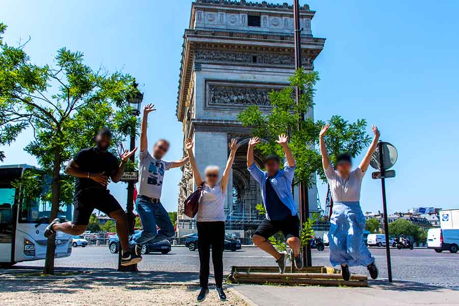 final challenge team building arc de triomphe district treasure hunt