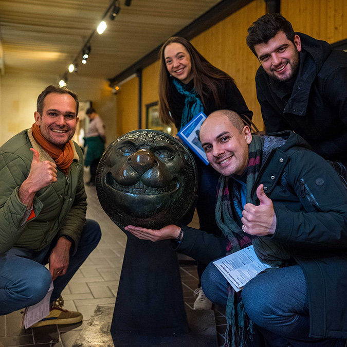 invalides scavenger hunt team building
