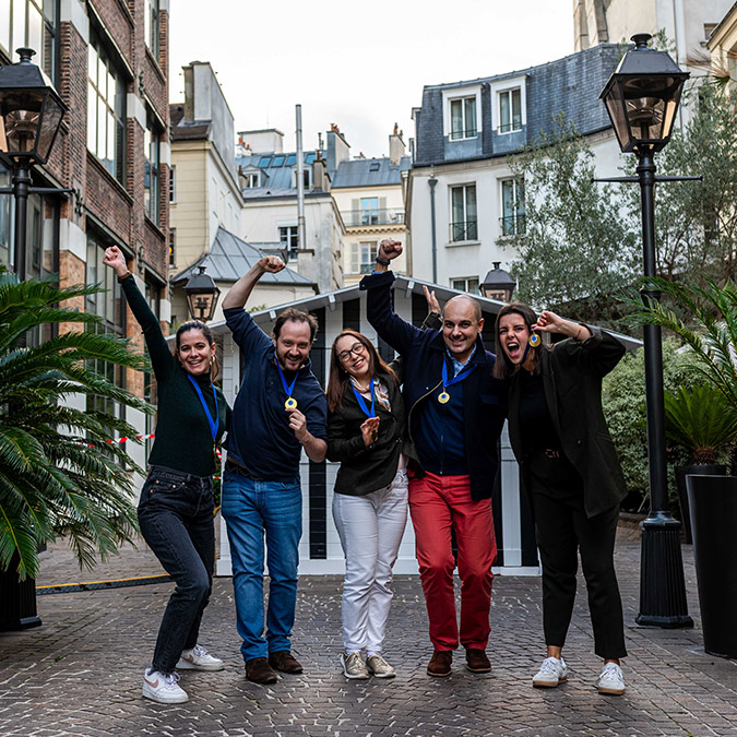 image-carré-team-building-sur-mesure