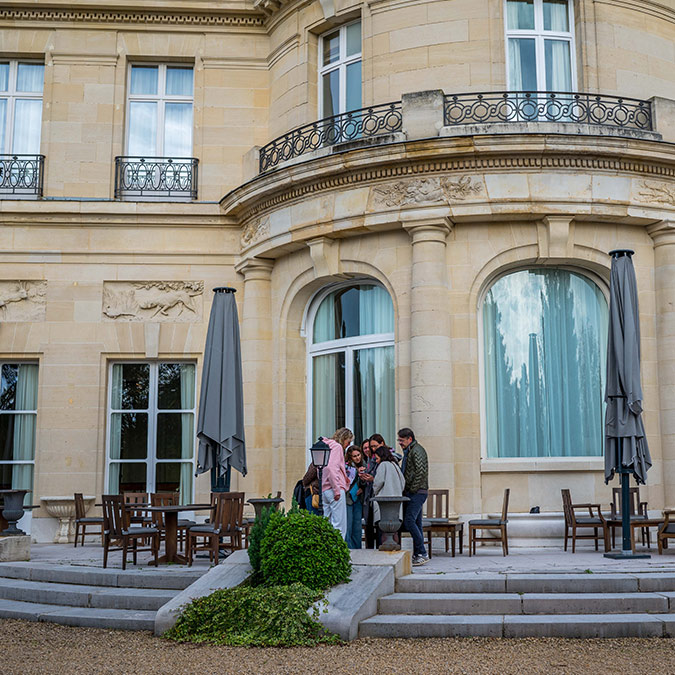 team building en extérieur jardin du château