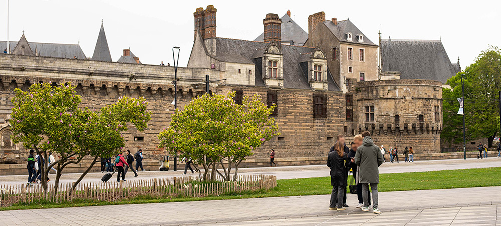Nantes scavenger hunt: a touristic and friendly adventure with colleagues